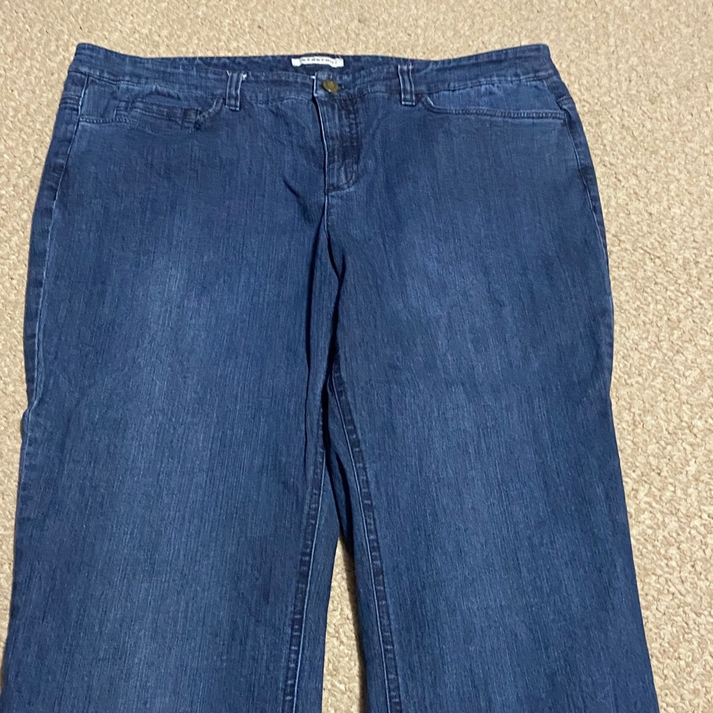 Jones New York  sport style women’s size 14 Straight Leg stretch Jeans - Picture 5 of 14